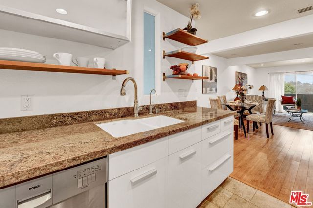 2714 Auburn Street 6, Los Angeles, CA 90039