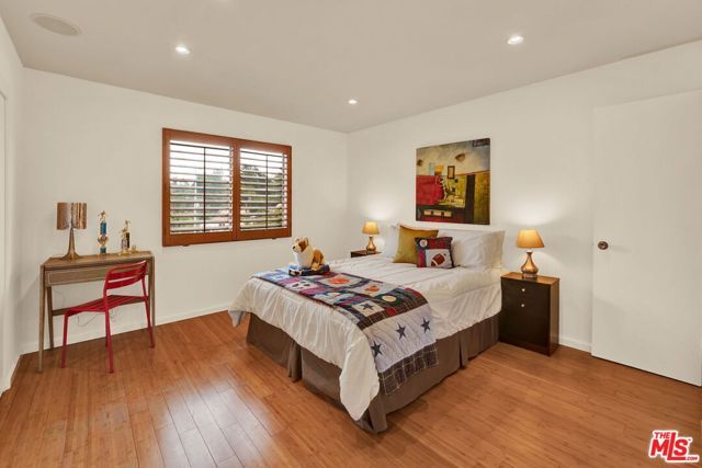 2714 Auburn Street 6, Los Angeles, CA 90039