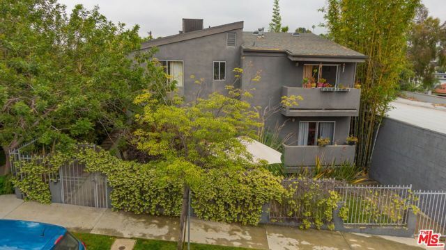2714 Auburn Street 6, Los Angeles, CA 90039