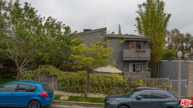 2714 Auburn Street 6, Los Angeles, CA 90039