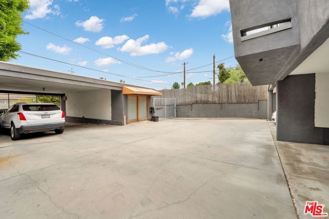 2714 Auburn Street 6, Los Angeles, CA 90039