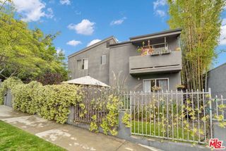 2714 Auburn Street 6, Los Angeles, CA 90039
