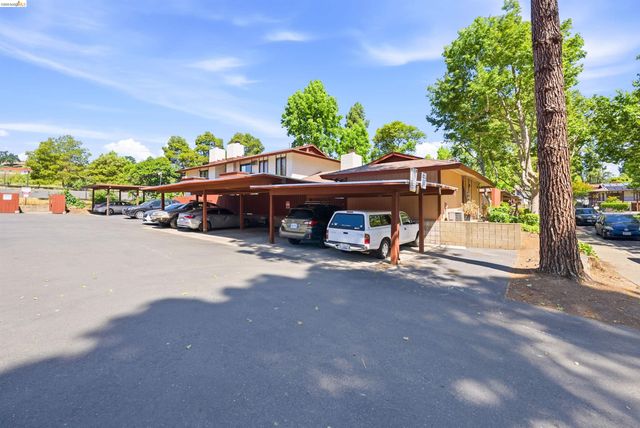 670 Tempe Ct, Pleasant Hill, CA 94523