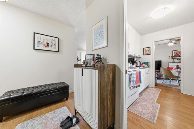 670 Tempe Ct, Pleasant Hill, CA 94523