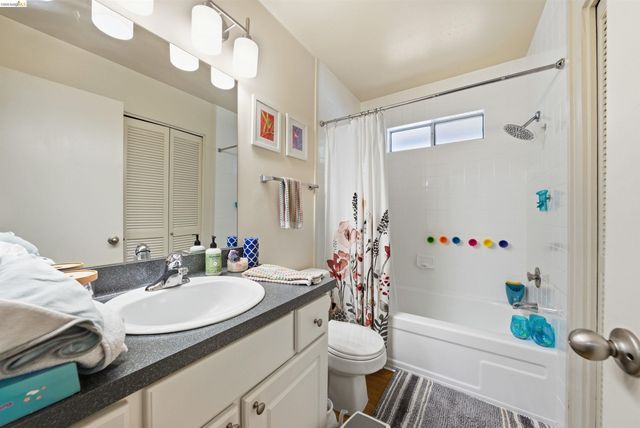 670 Tempe Ct, Pleasant Hill, CA 94523