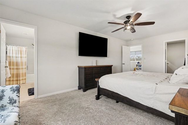 300 Cumberland Avenue, Lowell, MI 49331