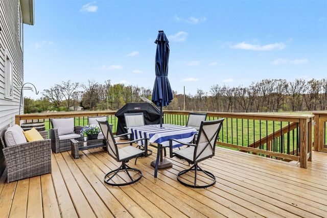 300 Cumberland Avenue, Lowell, MI 49331