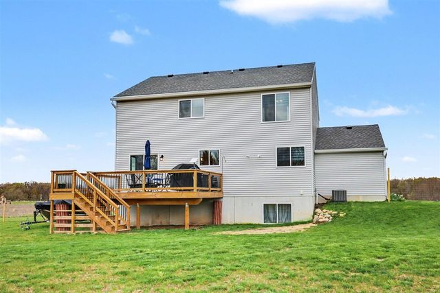 300 Cumberland Avenue, Lowell, MI 49331