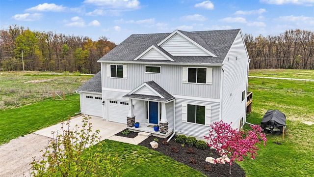 300 Cumberland Avenue, Lowell, MI 49331