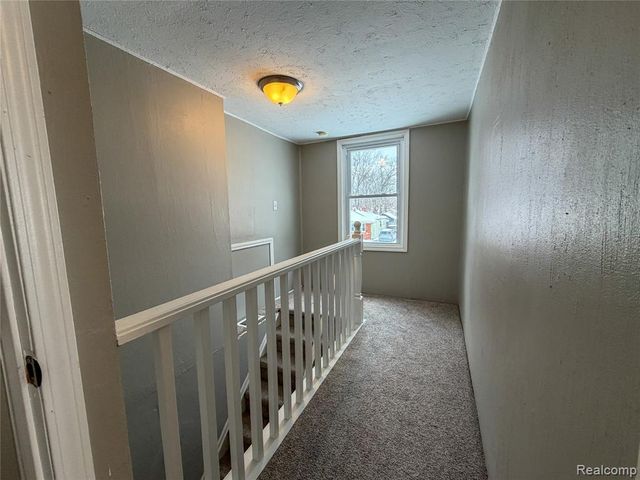 411 W Bernhard Avenue, Hazel Park, MI 48030