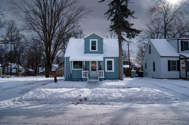 411 W Bernhard Avenue, Hazel Park, MI 48030