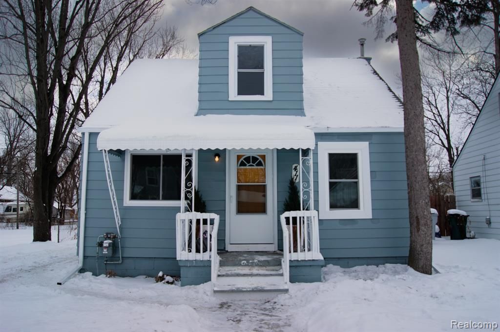 411 W Bernhard Avenue, Hazel Park, MI 48030