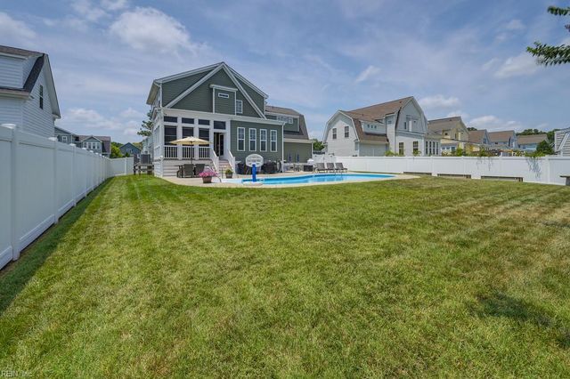 1921 Flintshire DR, Chesapeake, VA 23323