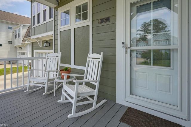 1921 Flintshire DR, Chesapeake, VA 23323