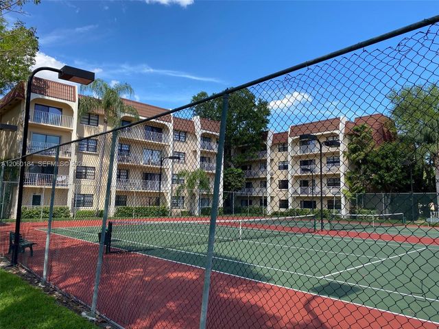 9301 SW 92nd Ave C213, Miami, FL 33176