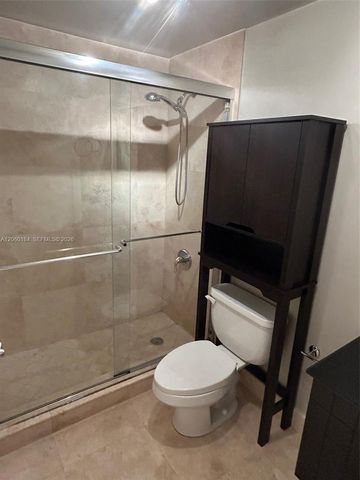 9301 SW 92nd Ave C213, Miami, FL 33176