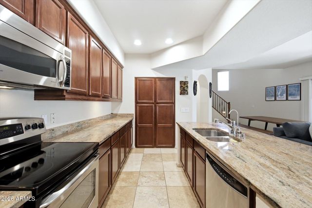 3935 E ROUGH RIDER Road 1155, Phoenix, AZ 85050