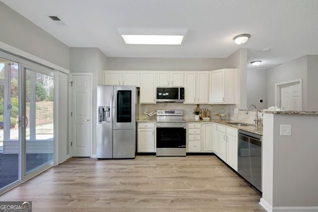 5 Hampshire Lane, Newnan, GA 30265