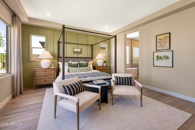 712 W TREASURE Trail, Apache Junction, AZ 85120