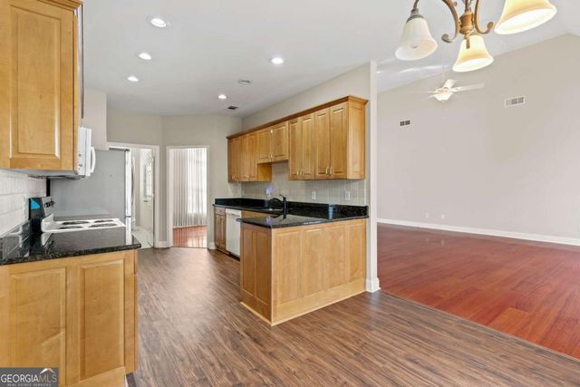 4838 Netherlands Place, Flowery Branch, GA 30542