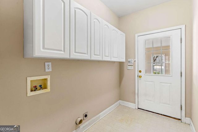 4838 Netherlands Place, Flowery Branch, GA 30542