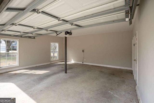 4838 Netherlands Place, Flowery Branch, GA 30542