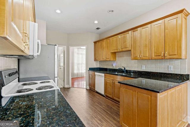 4838 Netherlands Place, Flowery Branch, GA 30542