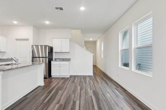 8867 Salamander Road 58, North Charleston, SC 29406