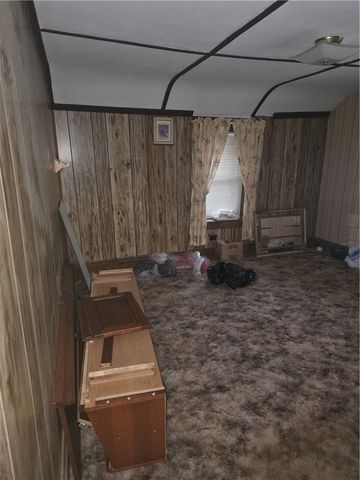 1474 Mt Pleasant Rd, Hempfield Twp, PA 15601