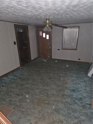 1474 Mt Pleasant Rd, Hempfield Twp, PA 15601