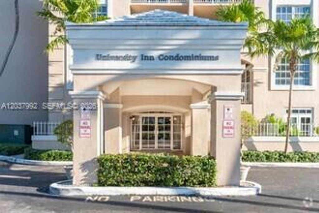 1280 S Alhambra Cir 1308, Coral Gables, FL 33146