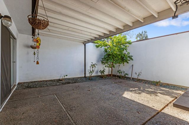 2756 Barcelona Dr, Modesto, CA 95354