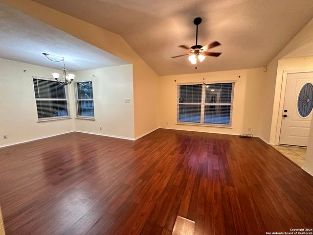 6951 WRIGHT WAY ST, San Antonio, TX 78240
