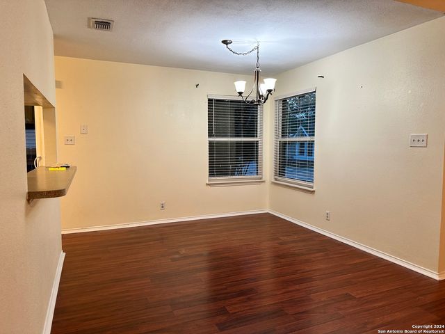 6951 WRIGHT WAY ST, San Antonio, TX 78240