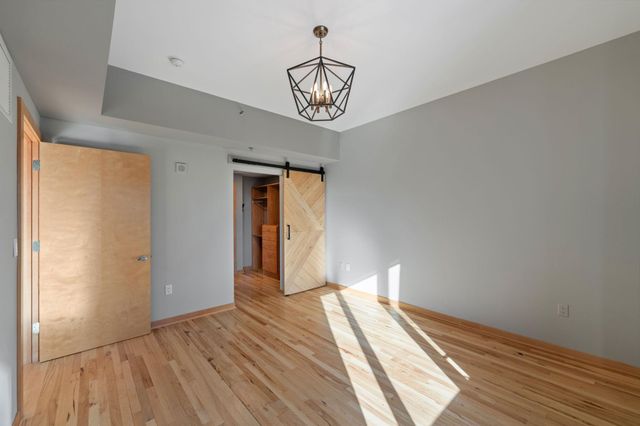 1120 S 2nd Street 813, Minneapolis, MN 55415