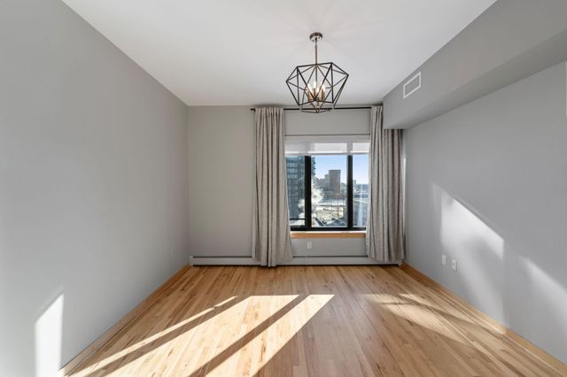 1120 S 2nd Street 813, Minneapolis, MN 55415