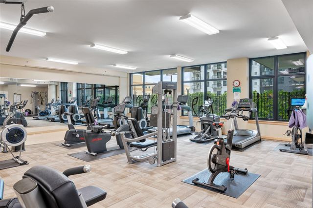 1120 S 2nd Street 813, Minneapolis, MN 55415