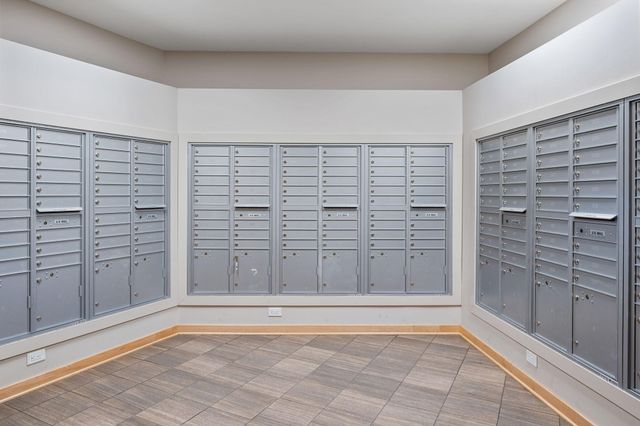 1120 S 2nd Street 813, Minneapolis, MN 55415