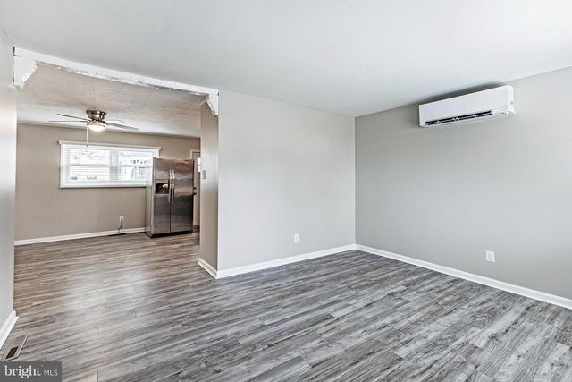 135 GARRETT RD, Newark, DE 19713