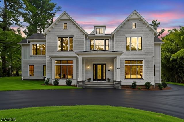 45 Great Hills Rd, Millburn Twp., NJ 07078