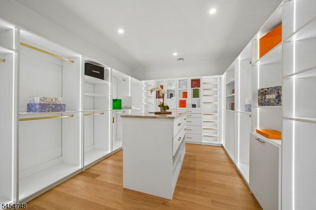 45 Great Hills Rd, Millburn Twp., NJ 07078