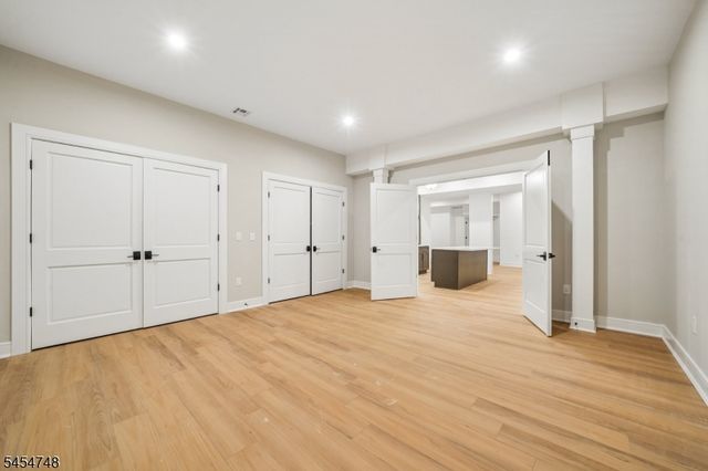 45 Great Hills Rd, Millburn Twp., NJ 07078
