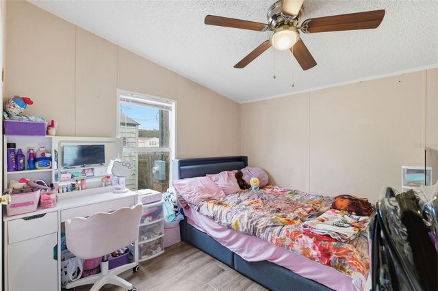 1890 DEROSA ROAD, Polk City, FL 33868