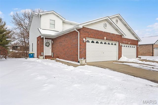 709 & 711 Slippery Rock Drive, Edwardsville, IL 62025