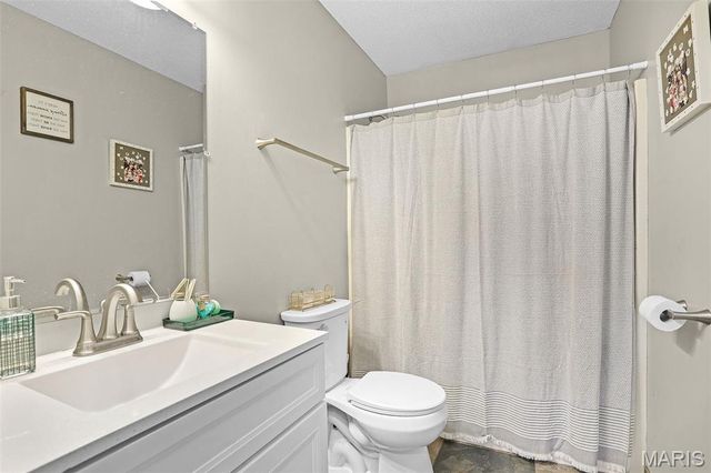 709 & 711 Slippery Rock Drive, Edwardsville, IL 62025