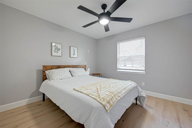 5522 Caversham Drive, Houston, TX 77096