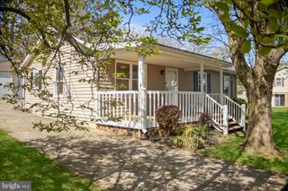 109 E 14TH AVE, Ranson, WV 25438