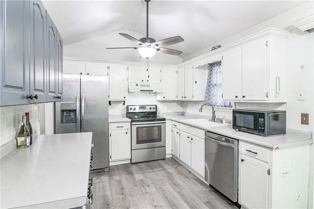 1315 SE Alice Street, Blue Springs, MO 64014
