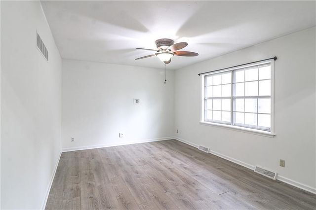 1315 SE Alice Street, Blue Springs, MO 64014