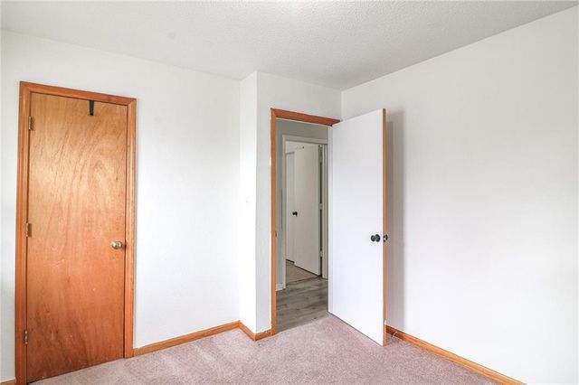 1315 SE Alice Street, Blue Springs, MO 64014